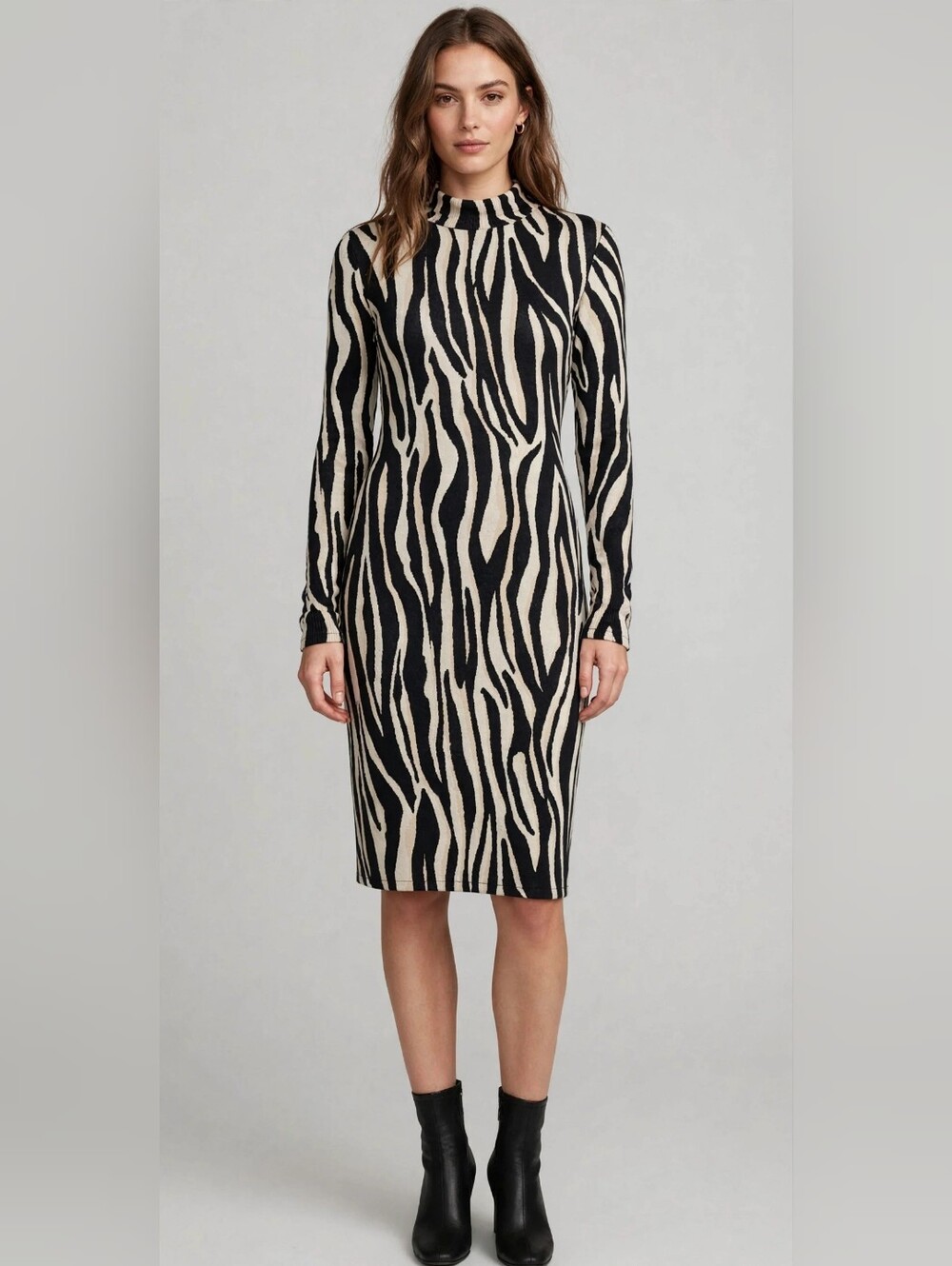 Zara Black and Cream Zebra-Pattern Knit Tunic Dress Size Medium